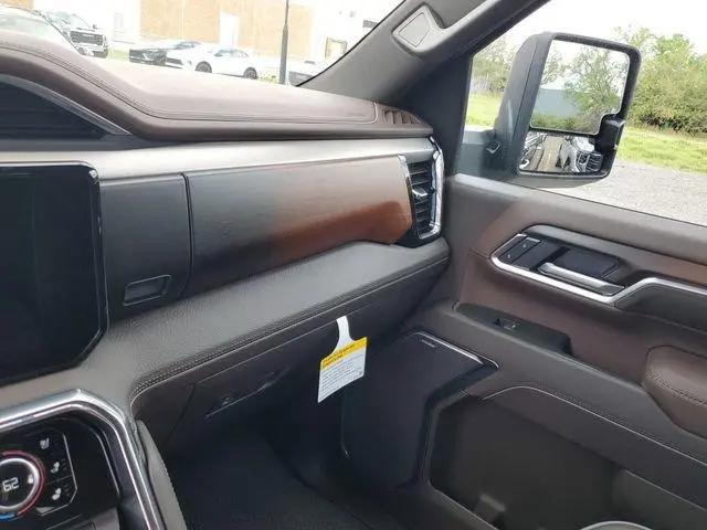 2026 GMC Sierra 2500HD Crew Cab, Standard Bed, Denali, 4WD