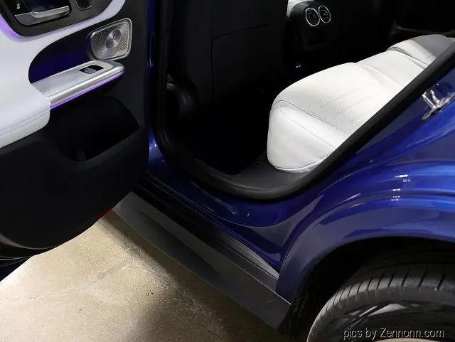 2025 Mercedes-Benz GLC 350e 4MATIC