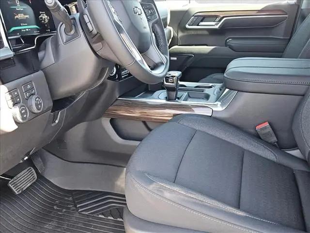 2026 Chevrolet Silverado 1500 4WD Crew Cab Short Bed LT Trail Boss