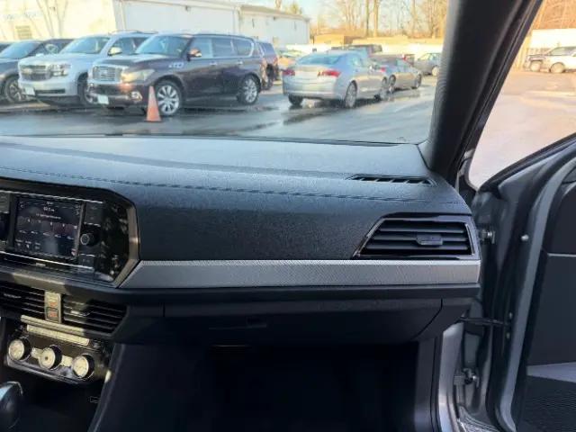 2019 Volkswagen Jetta 1.4T R-Line