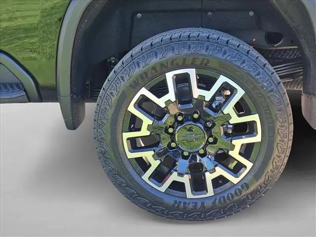 2026 Chevrolet Silverado 2500HD Crew Cab, Standard Bed, LTZ, 4WD