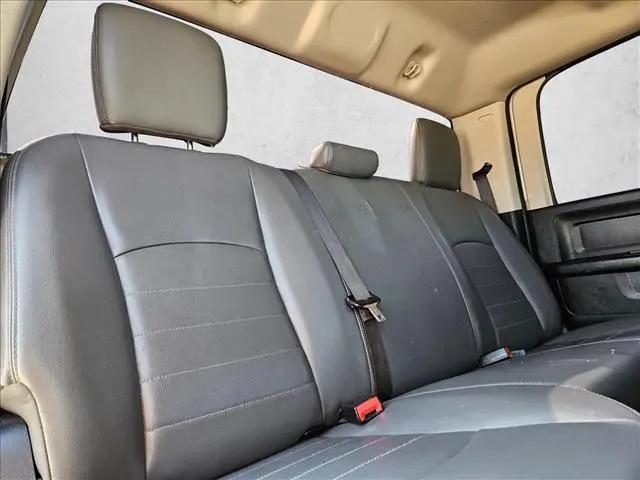 2017 Ram 3500 Tradesman Crew Cab 4x2 8' Box