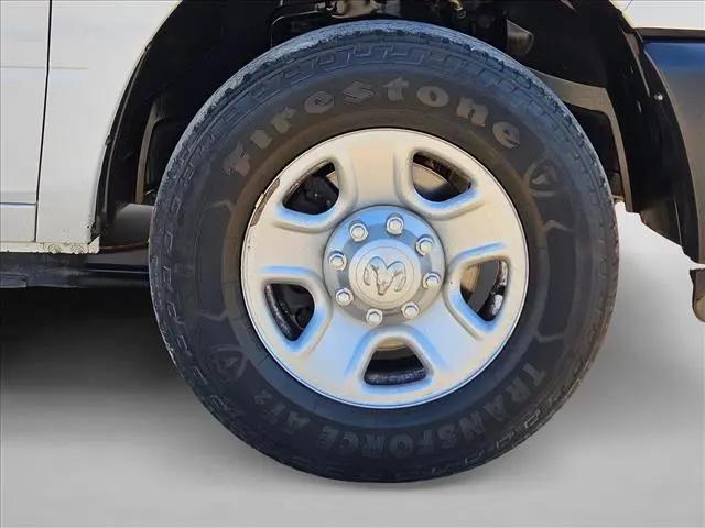 2017 Ram 3500 Tradesman Crew Cab 4x2 8' Box