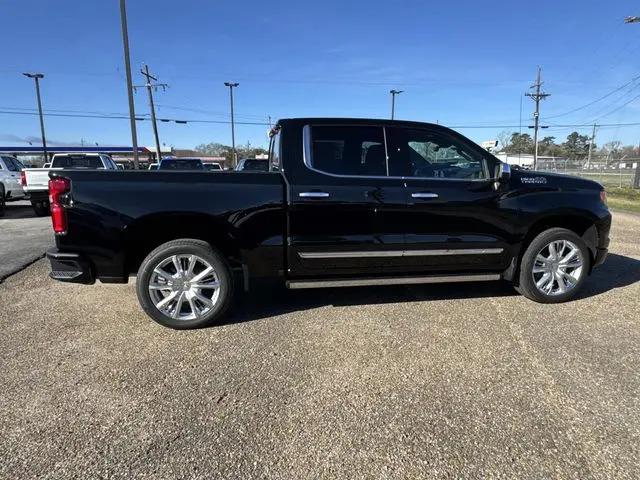 2026 Chevrolet Silverado 1500 4WD Crew Cab Short Bed High Country