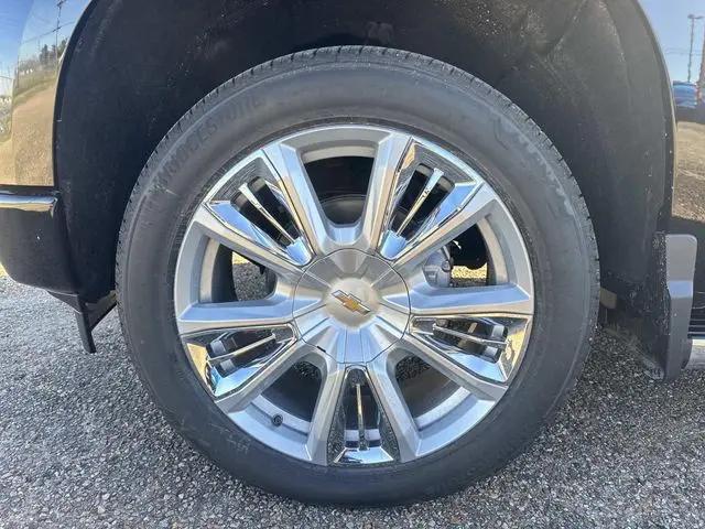 2026 Chevrolet Silverado 1500 4WD Crew Cab Short Bed High Country