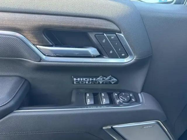 2026 Chevrolet Silverado 1500 4WD Crew Cab Short Bed High Country