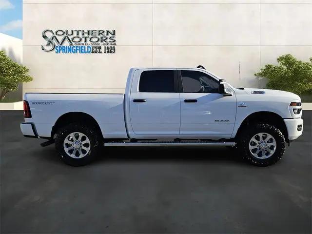 2026 Ram 2500 Big Horn Crew Cab 4x4 64 Box