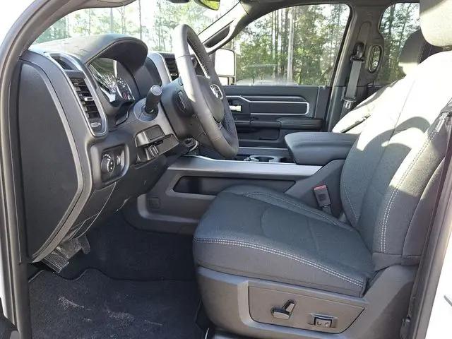 2026 Ram 2500 Big Horn Crew Cab 4x4 64 Box