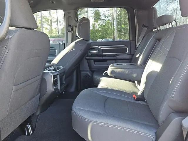 2026 Ram 2500 Big Horn Crew Cab 4x4 64 Box