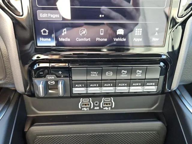 2026 Ram 2500 Big Horn Crew Cab 4x4 64 Box