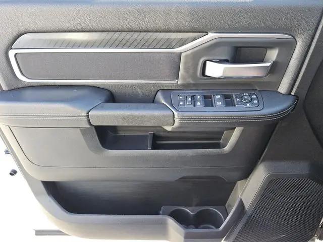 2026 Ram 2500 Big Horn Crew Cab 4x4 64 Box