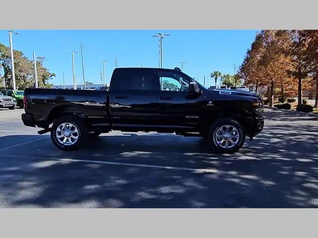 2026 Ram 2500 Big Horn Crew Cab 4x4 6'4" Box