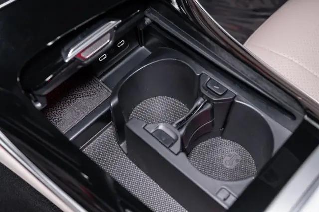 2026 Mercedes-Benz E-CLASS E 300 CLE 300