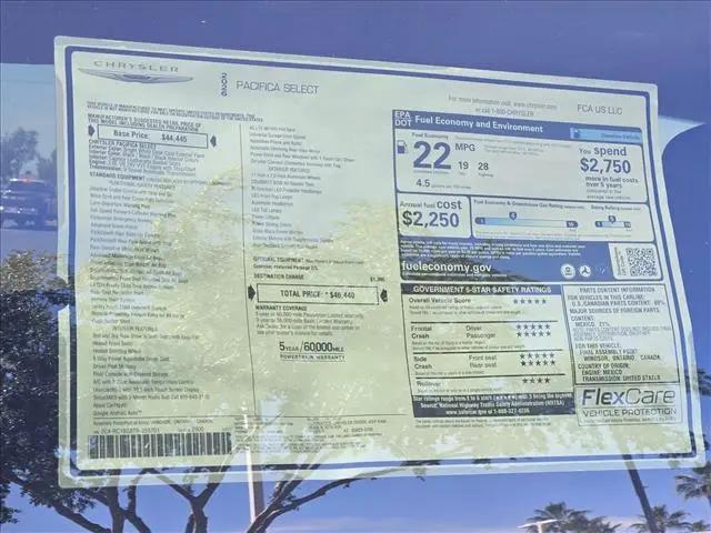 2026 Chrysler Pacifica Select