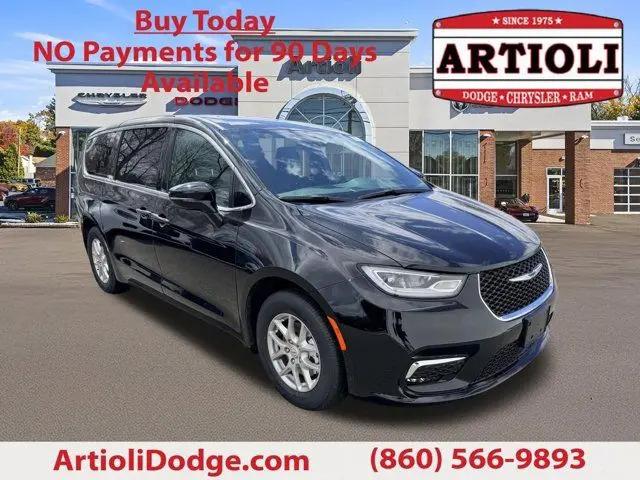 2026 Chrysler Pacifica Select for sale in Enfield, CT