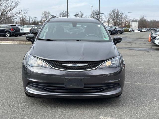 2020 Chrysler Voyager LX