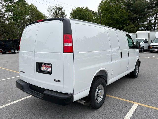 2026 Chevrolet Express Cargo Van 2500 Regular Wheelbase, WT, RWD