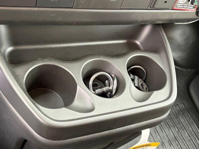 2026 Chevrolet Express Cargo Van 2500 Regular Wheelbase, WT, RWD