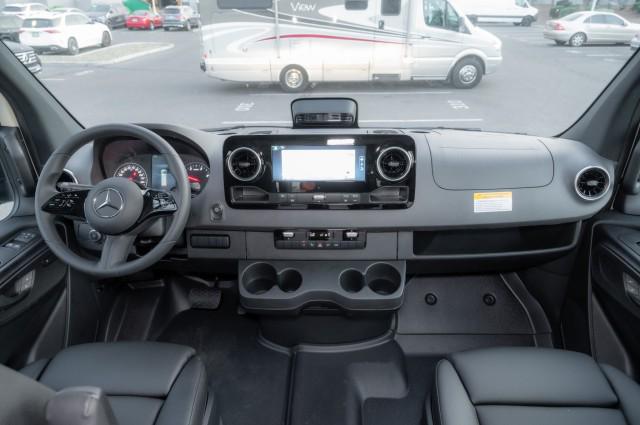 2025 Mercedes-Benz Sprinter 2500 Standard Roof 4-Cyl Diesel HO