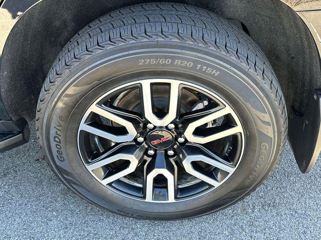 2021 GMC Yukon 4WD AT4