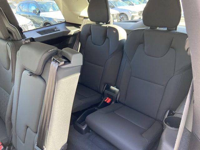2026 Volvo XC90 Plus, B6 AWD Gas (mild hybrid), Gasoline, Bright, 7 Seats