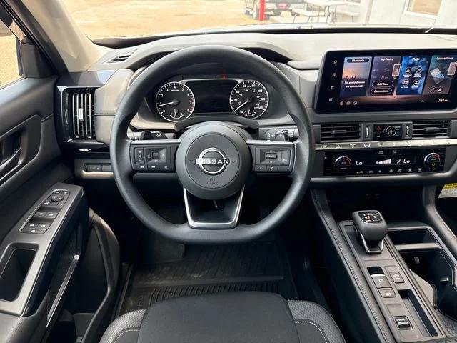 2026 Nissan Pathfinder S
