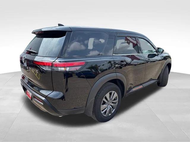2026 Nissan Pathfinder S