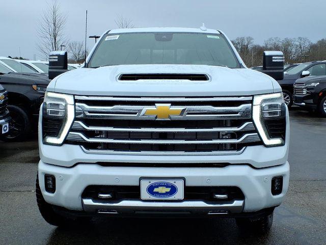 2026 Chevrolet Silverado 2500HD Crew Cab, Standard Bed, High Country, 4WD