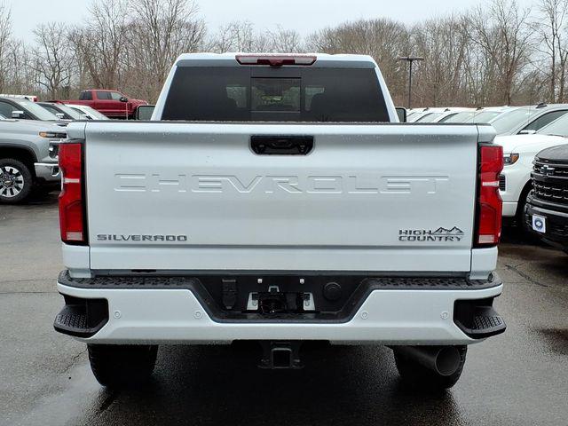2026 Chevrolet Silverado 2500HD Crew Cab, Standard Bed, High Country, 4WD