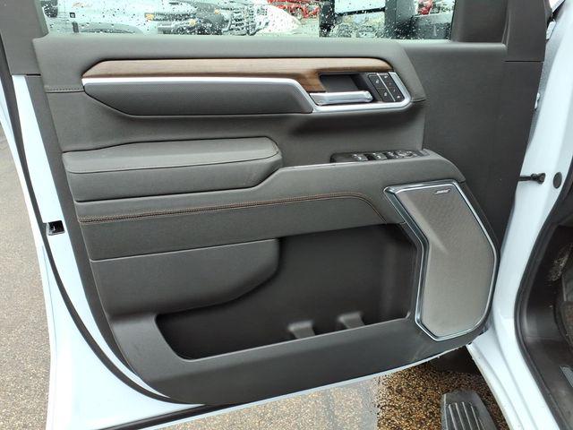 2026 Chevrolet Silverado 2500HD Crew Cab, Standard Bed, High Country, 4WD