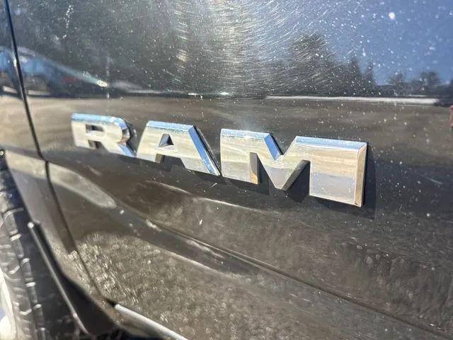 2019 Ram 1500 Big Horn/Lone Star Crew Cab 4x4 5'7" Box