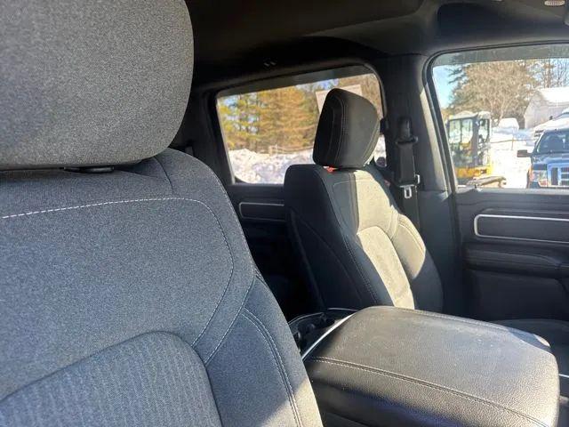 2019 Ram 1500 Big Horn/Lone Star Crew Cab 4x4 5'7" Box
