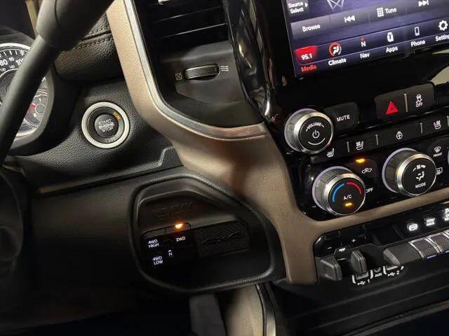 2020 Ram 3500 Laramie Crew Cab 4x4 8' Box