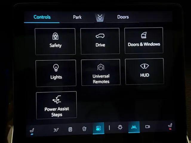 2025 Cadillac Escalade ESV Sport Platinum