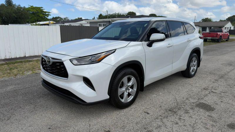 2022 Toyota Highlander L