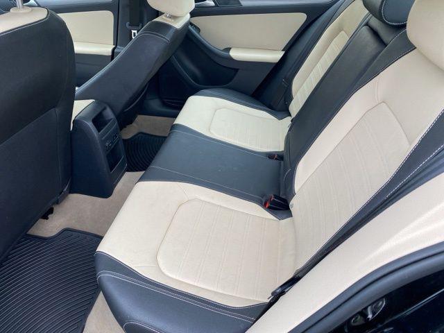 2012 Volkswagen Jetta 2.5L SEL Premium