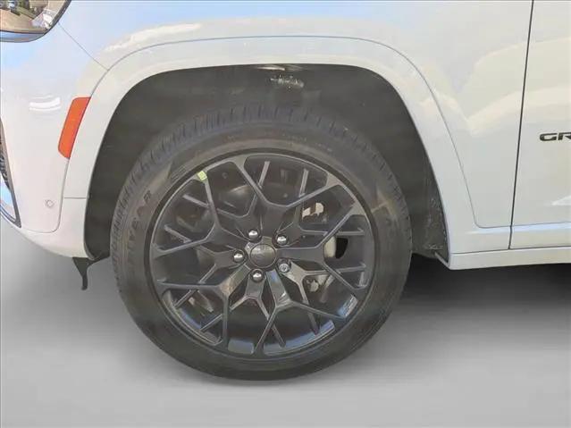 2026 Jeep Grand Cherokee L Summit 4x4