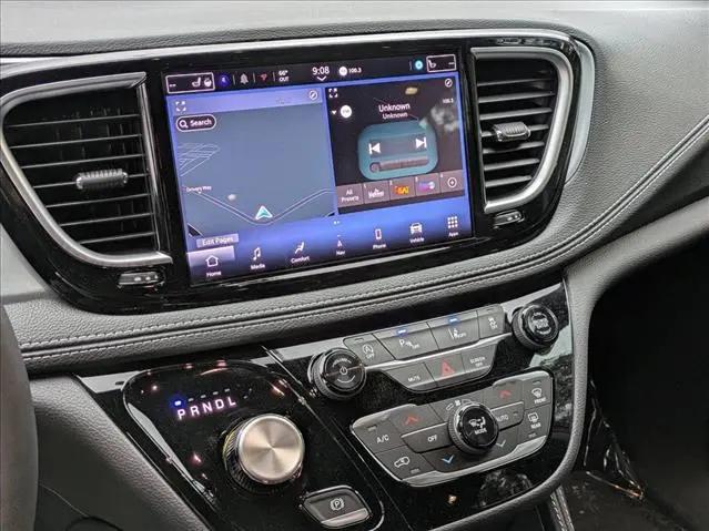 2026 Chrysler Pacifica Limited AWD