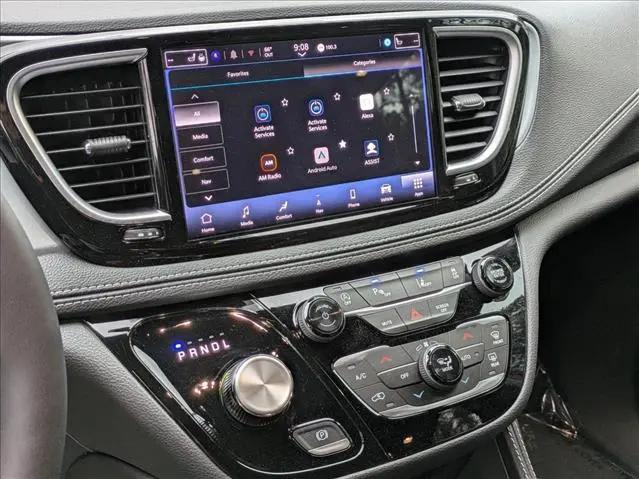2026 Chrysler Pacifica Limited AWD