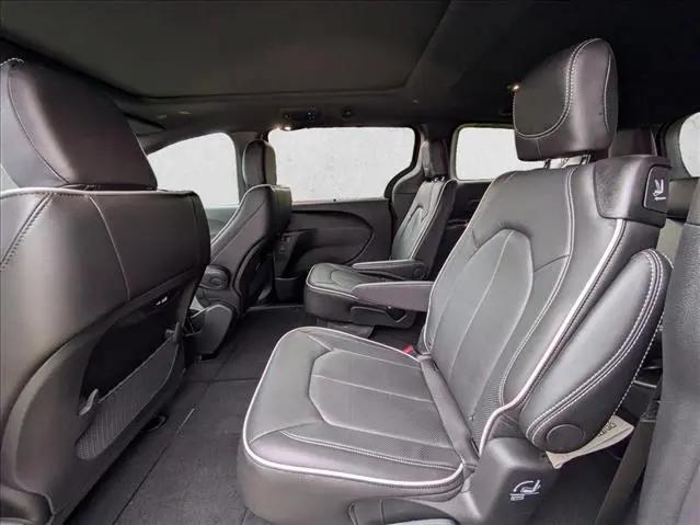 2026 Chrysler Pacifica Limited AWD