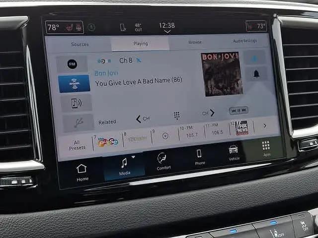 2024 Chrysler Pacifica Touring L