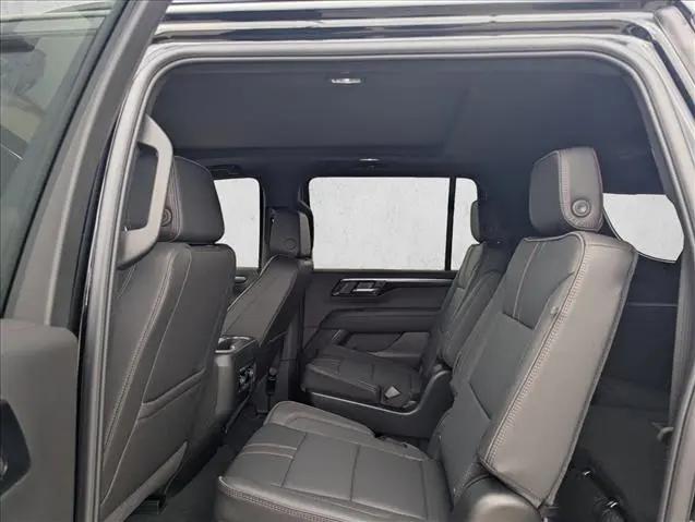 2026 Chevrolet Suburban RST, RWD