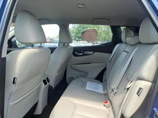2022 Nissan Rogue Sport SL AWD Xtronic CVT
