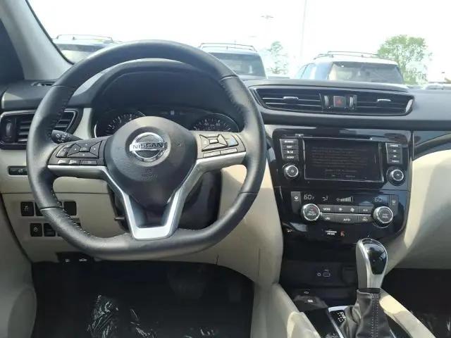 2022 Nissan Rogue Sport SL AWD Xtronic CVT