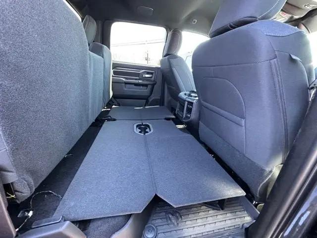 2026 Ram 2500 Big Horn Crew Cab 4x4 6'4" Box