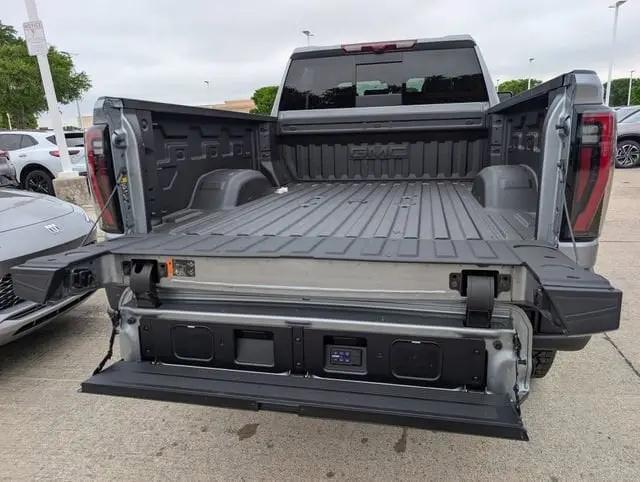 2026 GMC Sierra 2500HD Crew Cab, Standard Bed, AT4X, 4WD