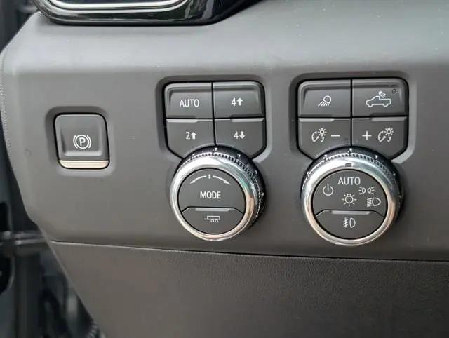 2026 GMC Sierra 2500HD Crew Cab, Standard Bed, AT4X, 4WD