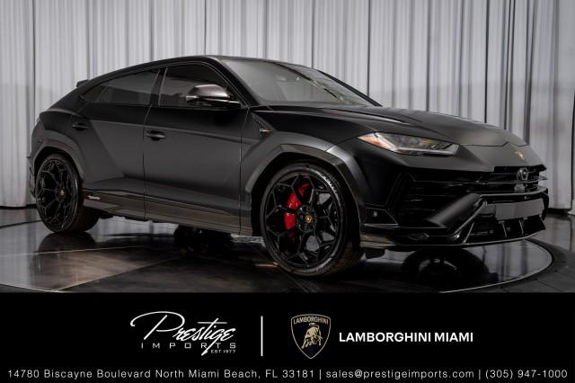 /2024 Lamborghini Urus
