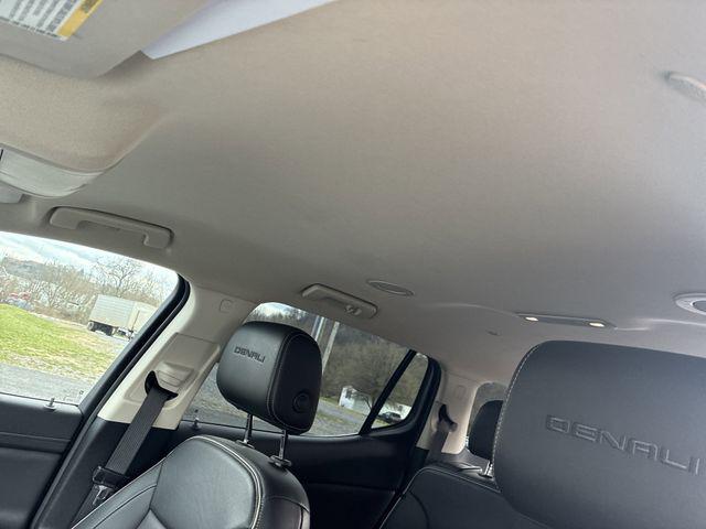 2023 GMC Acadia AWD Denali