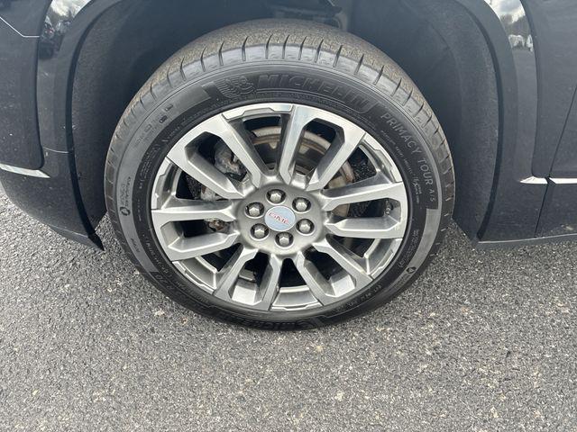 2023 GMC Acadia AWD Denali